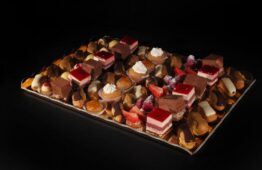 Plateau de 54 petits fours <br>Classique