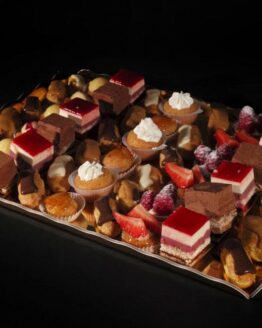 Les Petits Fours Sucrés